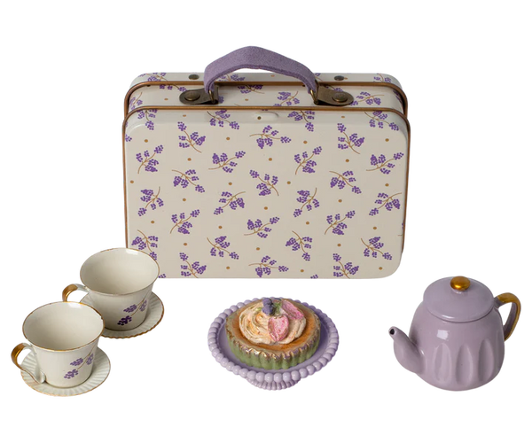 Afternoon Treat for Mouse | Purple Madelaine – www.dawnanddaisy.com