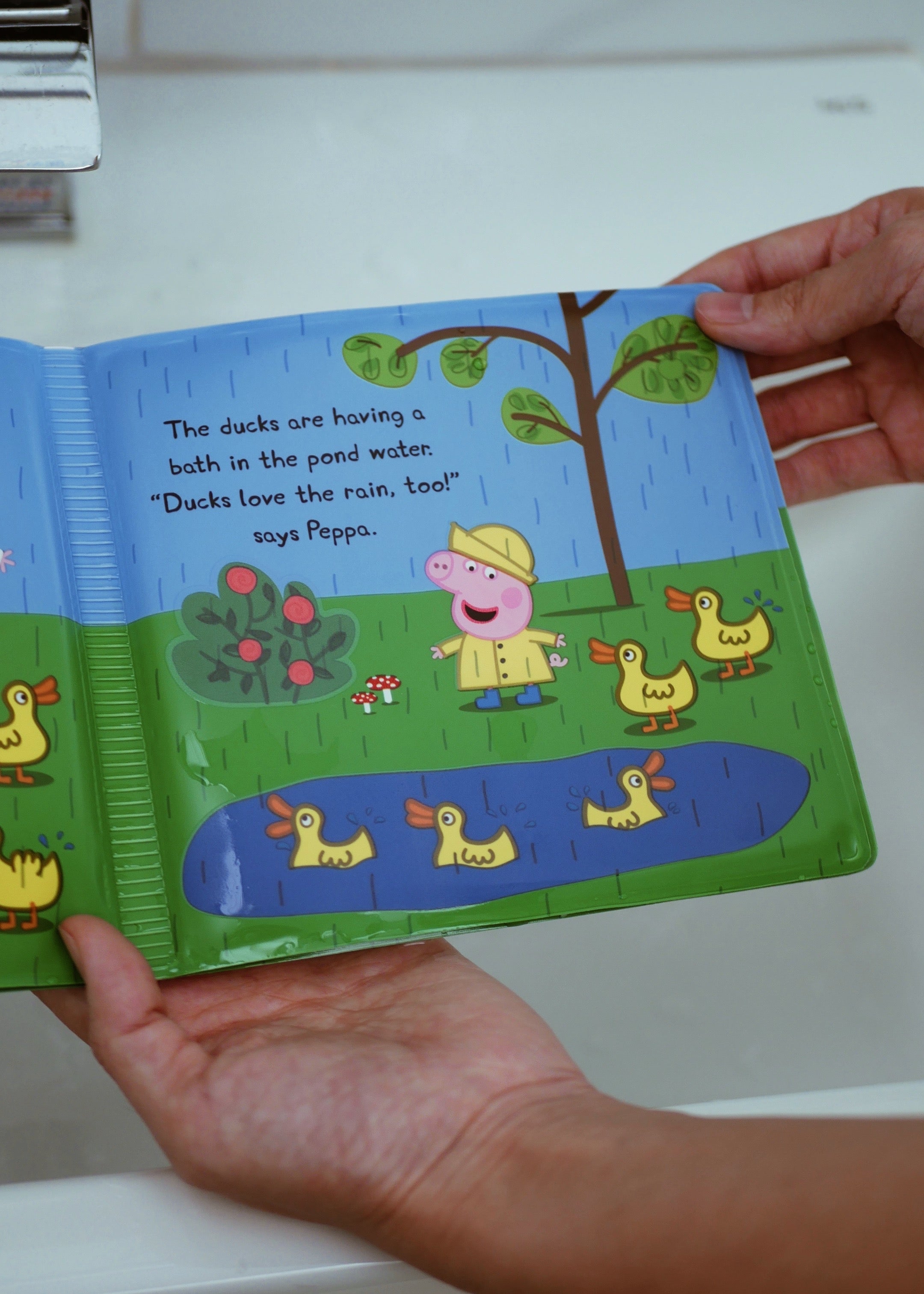 Peppa Pig | Peppa's Magic Bath Book