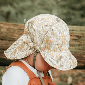 Open image in slideshow, Baby Reversible Flap Sun Hat | Mallee / Moss
