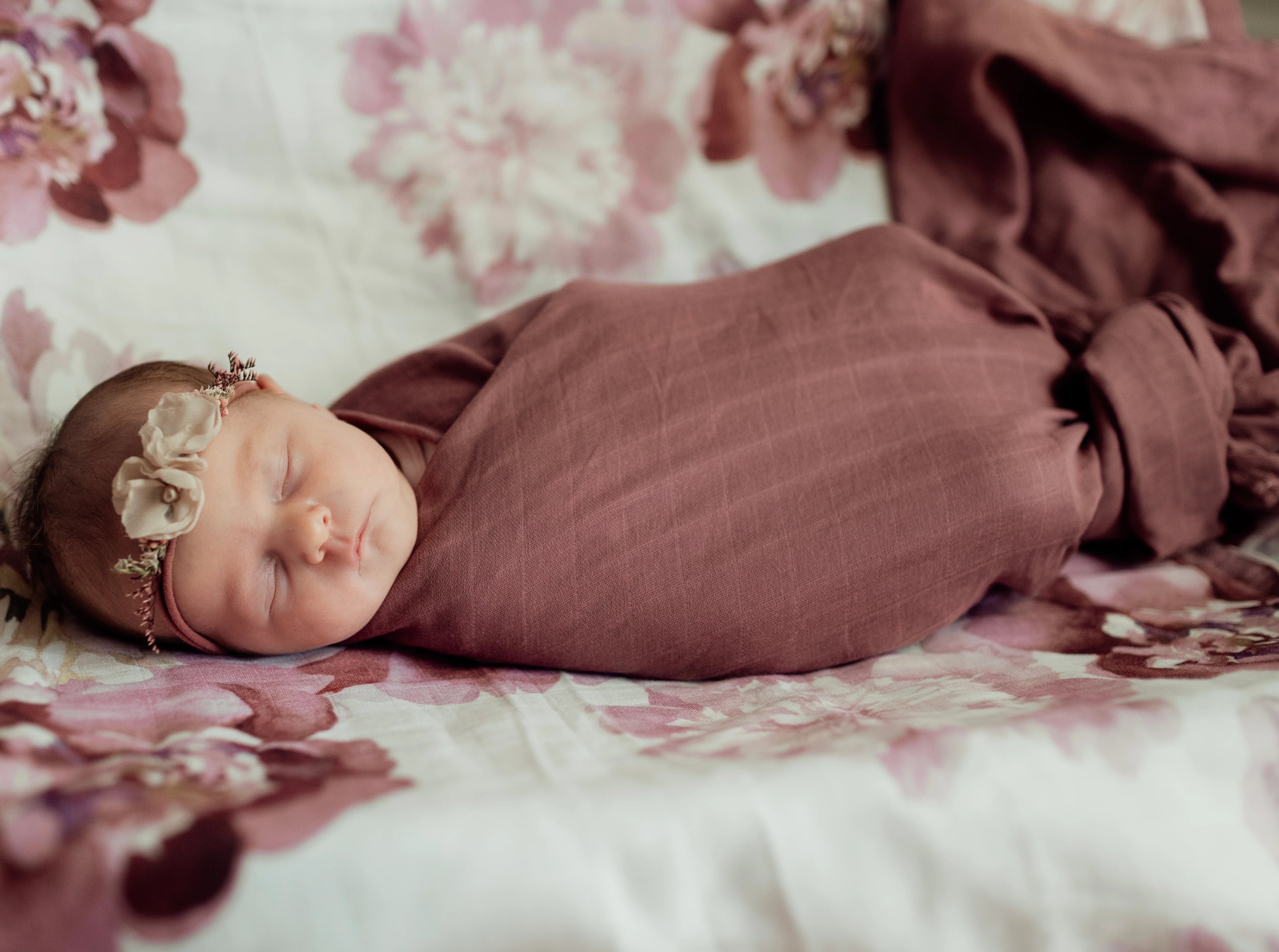 The Essential Swaddle Range | Rose