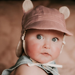 Open image in slideshow, Baby Reversible Teddy Flap Sun Hat | Rosa/ Flax
