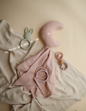 Open image in slideshow, Mushie Lovey Blanket
