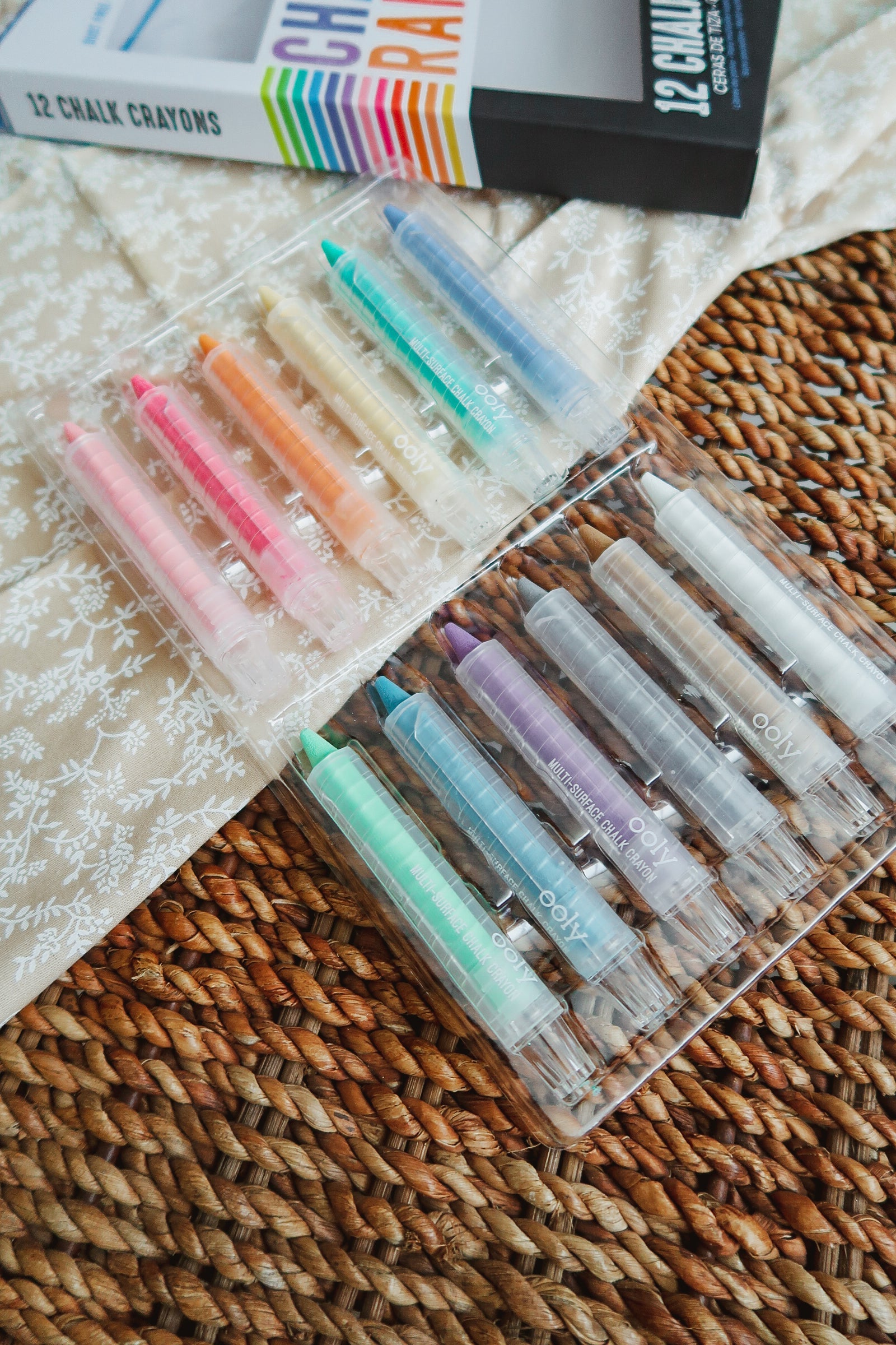 Chalk crayons best sale